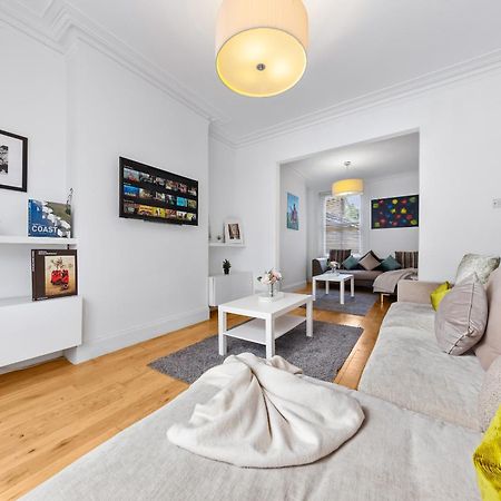 Luxury 4-Bedroom Modern Flat In Central London Steps From Station, Sleeps 9 In Style! Eksteriør bilde