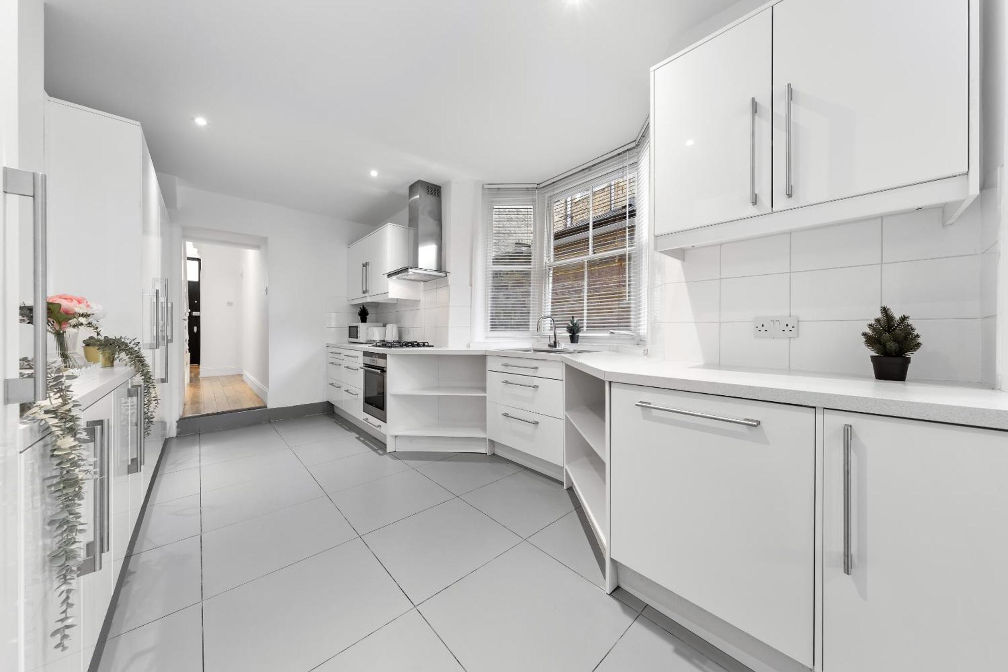 Luxury 4-Bedroom Modern Flat In Central London Steps From Station, Sleeps 9 In Style! Eksteriør bilde
