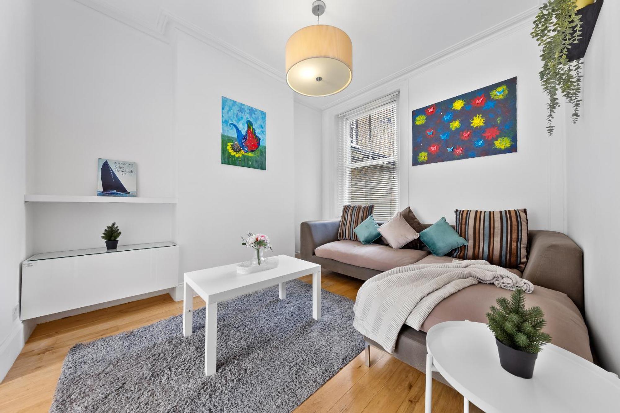 Luxury 4-Bedroom Modern Flat In Central London Steps From Station, Sleeps 9 In Style! Eksteriør bilde