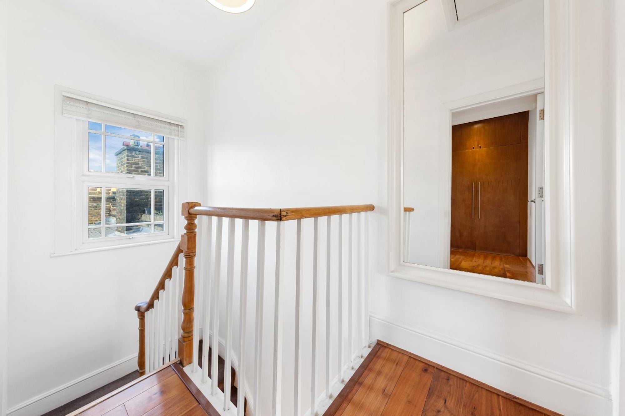 Luxury 4-Bedroom Modern Flat In Central London Steps From Station, Sleeps 9 In Style! Eksteriør bilde