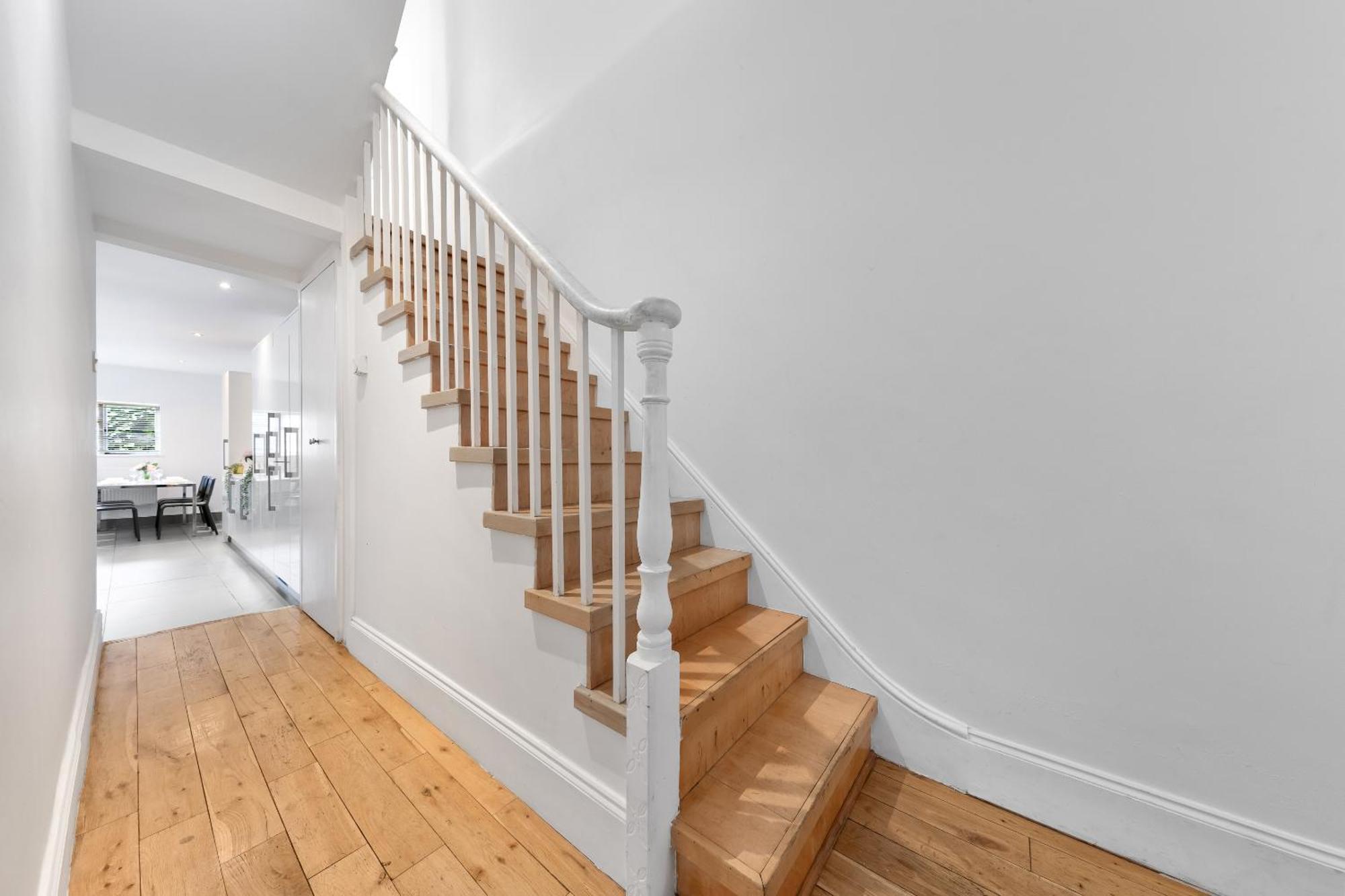 Luxury 4-Bedroom Modern Flat In Central London Steps From Station, Sleeps 9 In Style! Eksteriør bilde