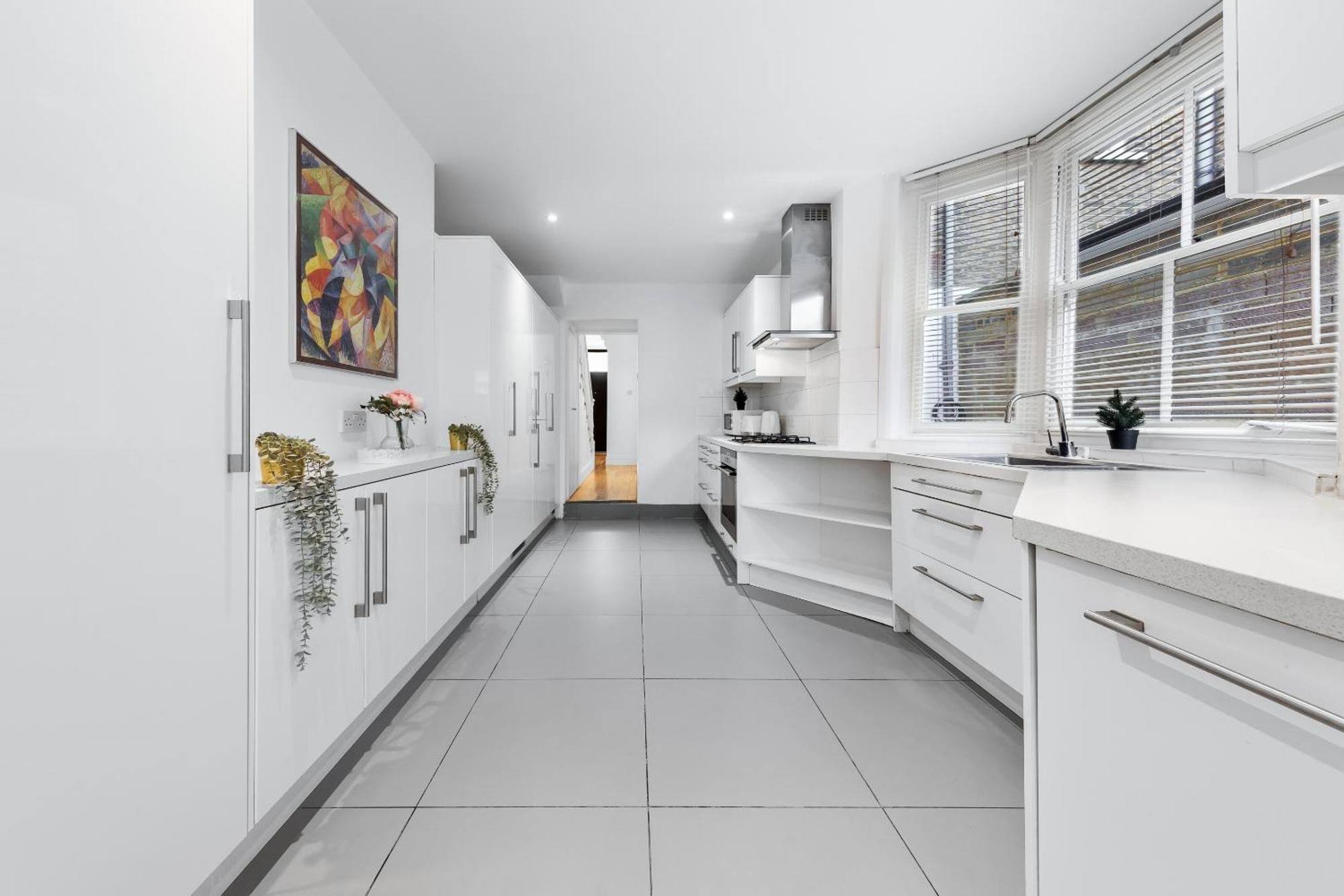 Luxury 4-Bedroom Modern Flat In Central London Steps From Station, Sleeps 9 In Style! Eksteriør bilde