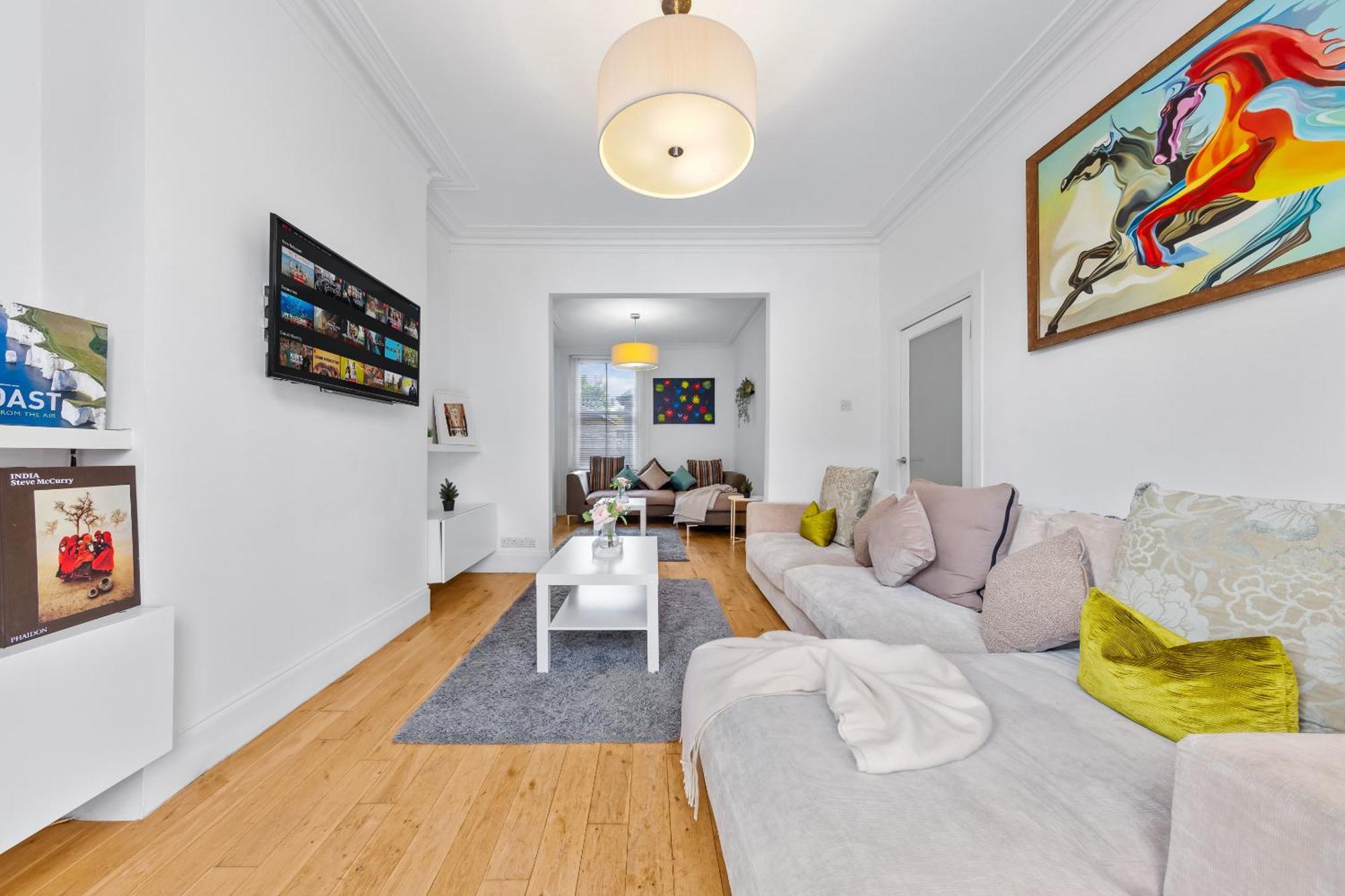 Luxury 4-Bedroom Modern Flat In Central London Steps From Station, Sleeps 9 In Style! Eksteriør bilde