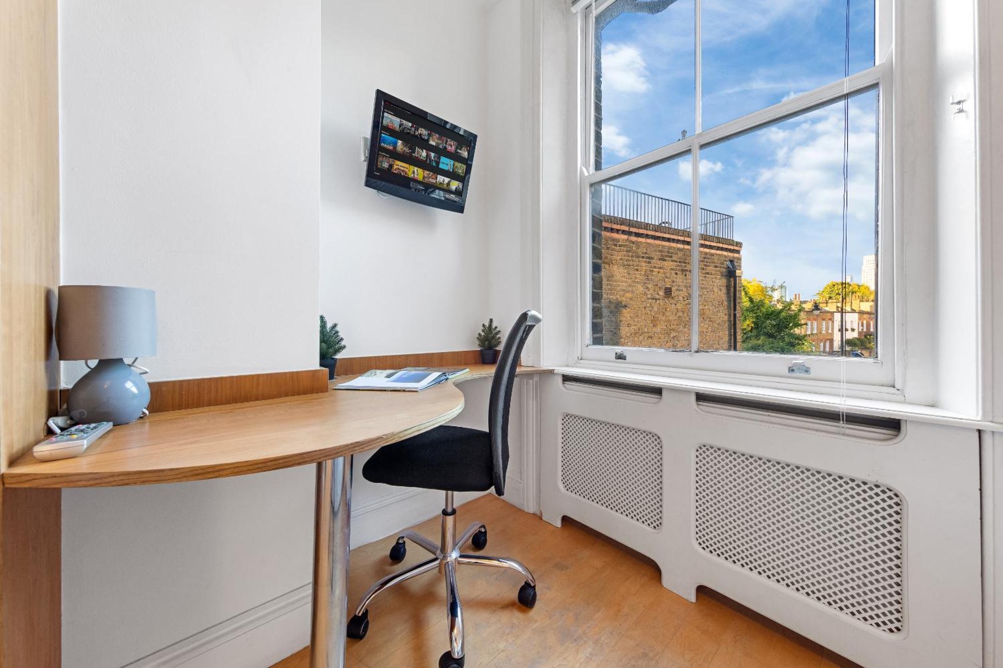 Luxury 4-Bedroom Modern Flat In Central London Steps From Station, Sleeps 9 In Style! Eksteriør bilde