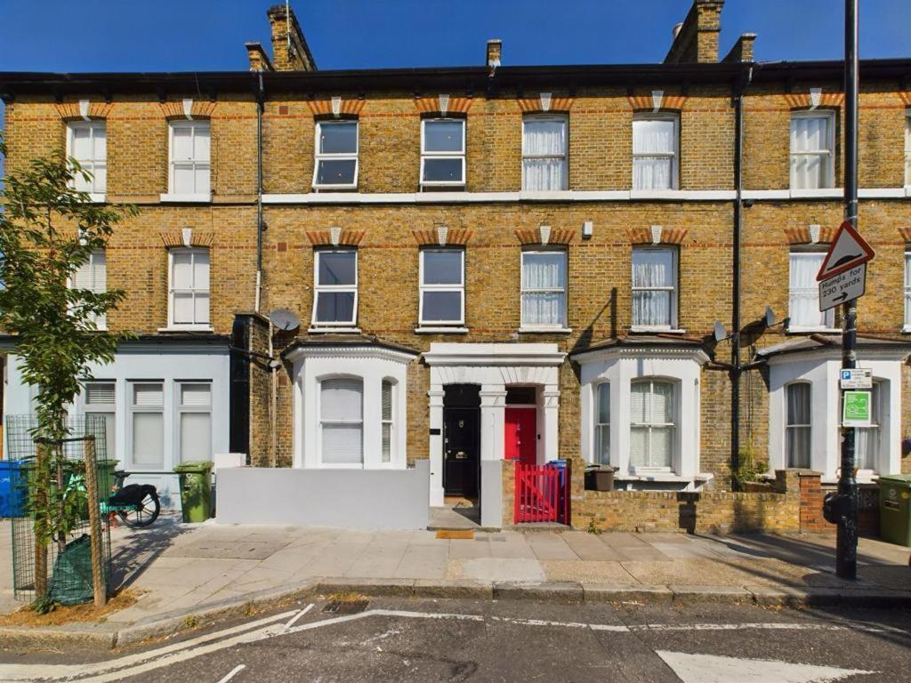 Luxury 4-Bedroom Modern Flat In Central London Steps From Station, Sleeps 9 In Style! Rom bilde