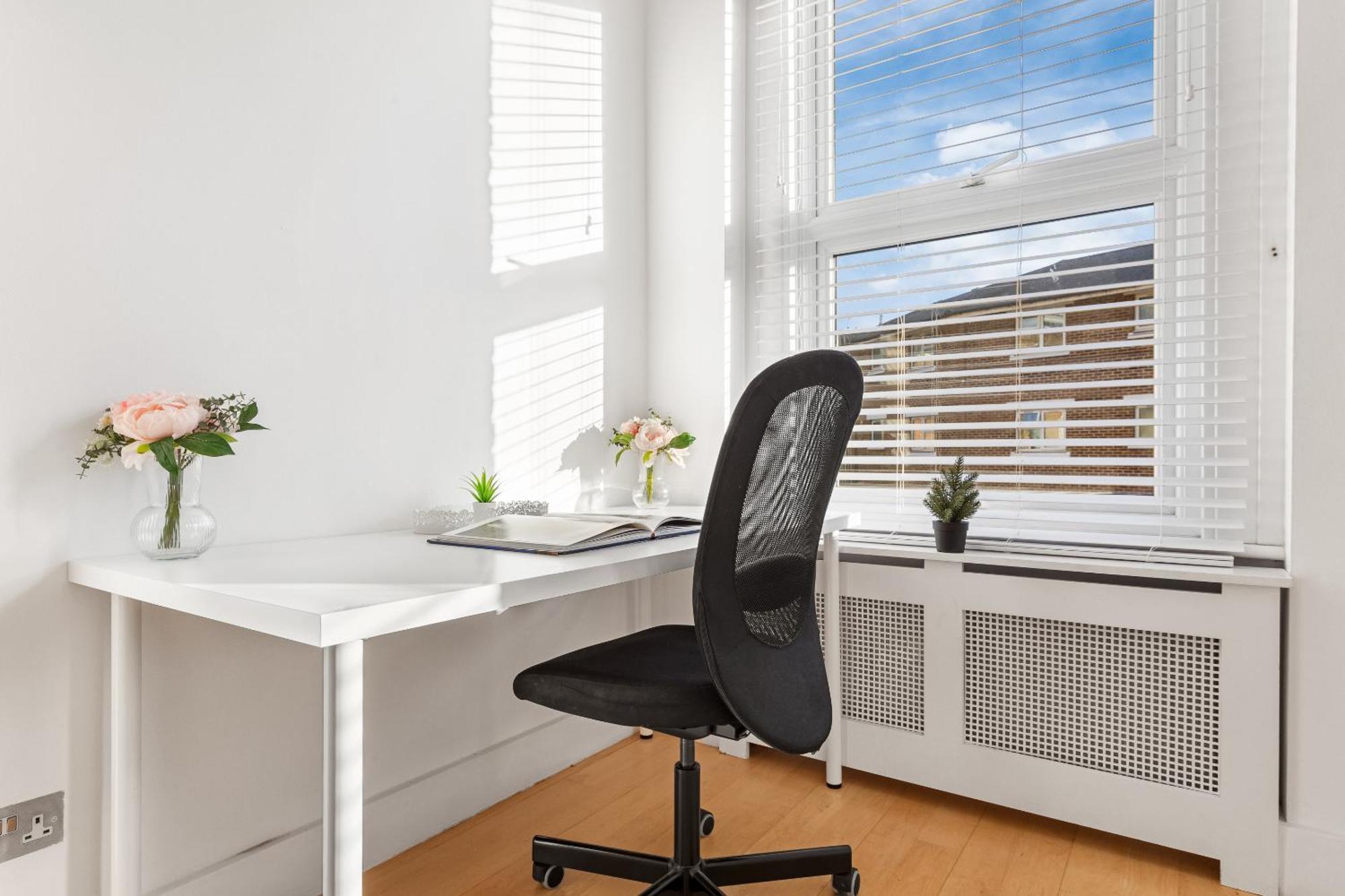 Luxury 4-Bedroom Modern Flat In Central London Steps From Station, Sleeps 9 In Style! Eksteriør bilde
