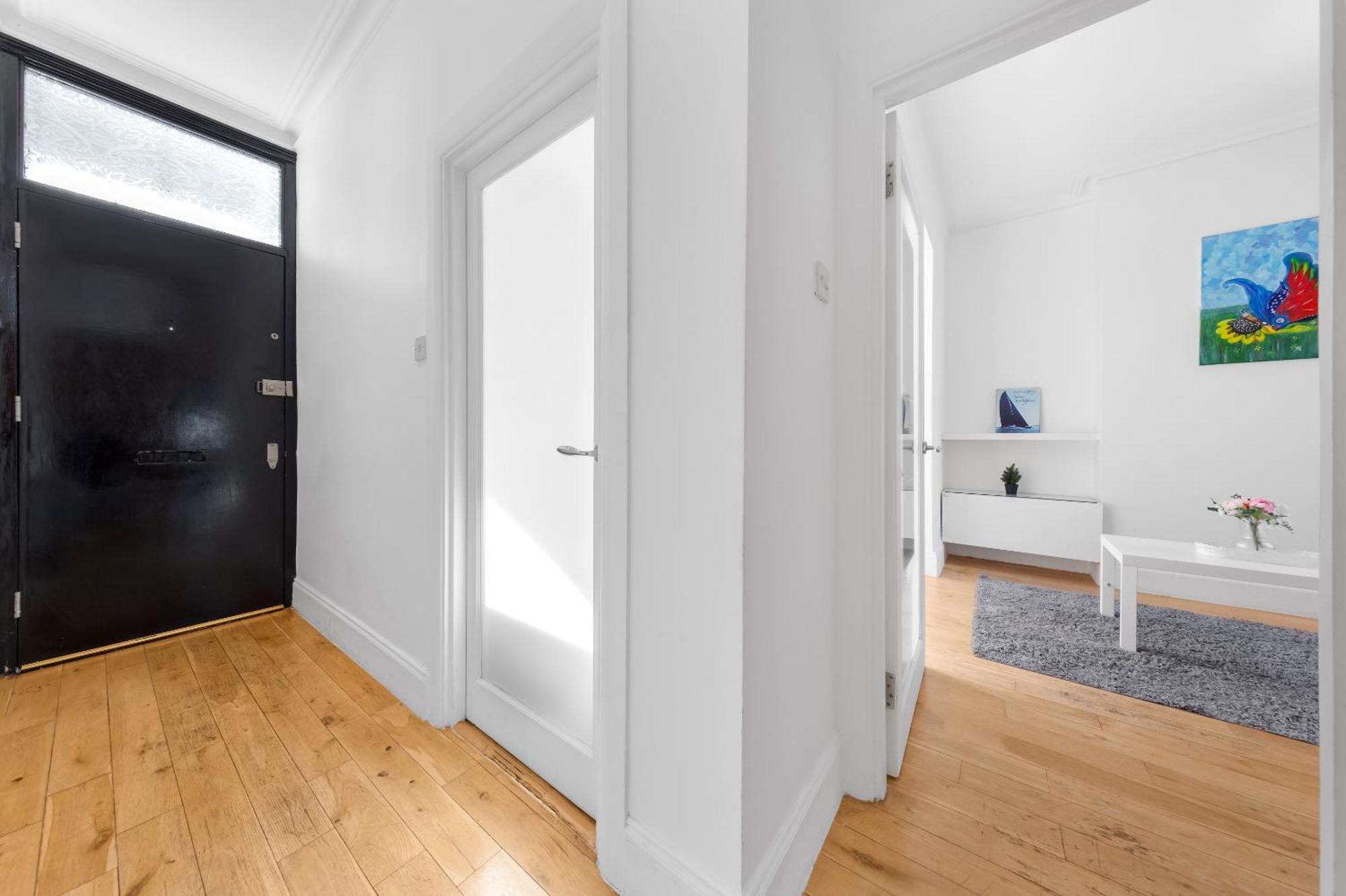 Luxury 4-Bedroom Modern Flat In Central London Steps From Station, Sleeps 9 In Style! Eksteriør bilde