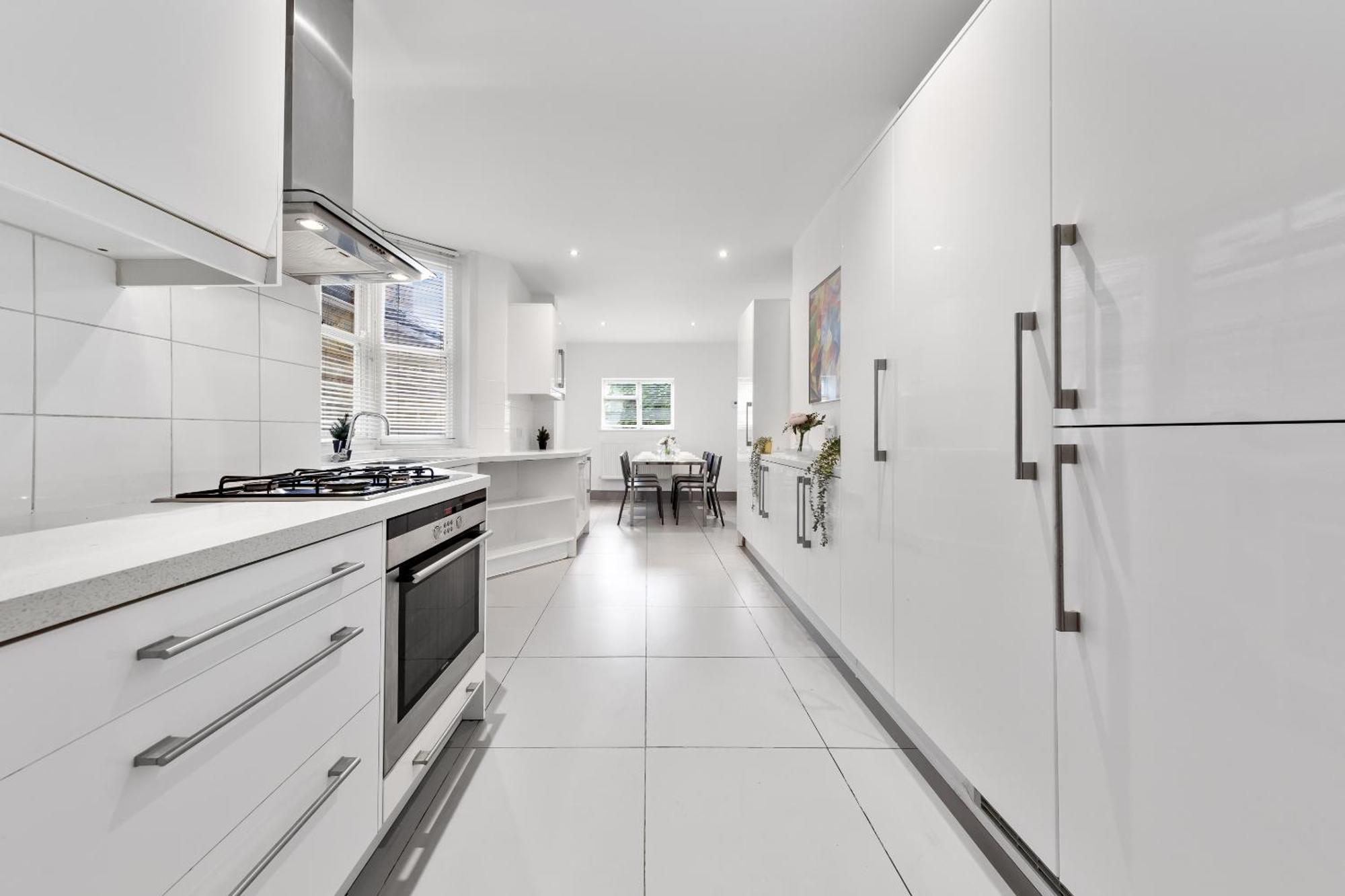 Luxury 4-Bedroom Modern Flat In Central London Steps From Station, Sleeps 9 In Style! Eksteriør bilde
