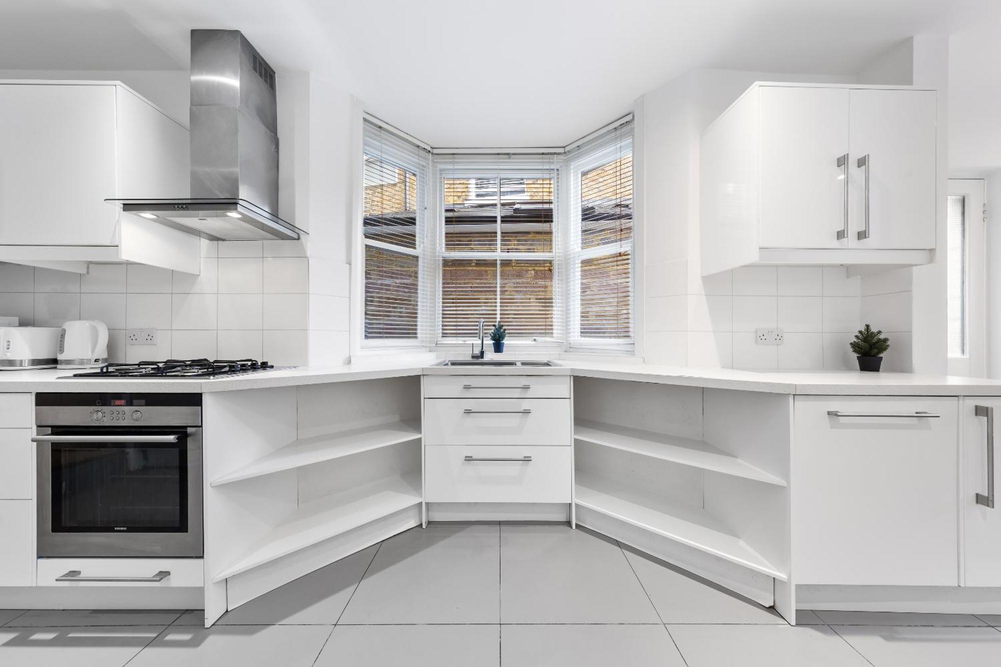 Luxury 4-Bedroom Modern Flat In Central London Steps From Station, Sleeps 9 In Style! Eksteriør bilde